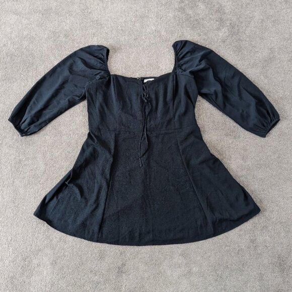 Abercrombie Fitch Women's Black Mini Dress Size Med Smock Sweetheart Neckline - Picture 1 of 12